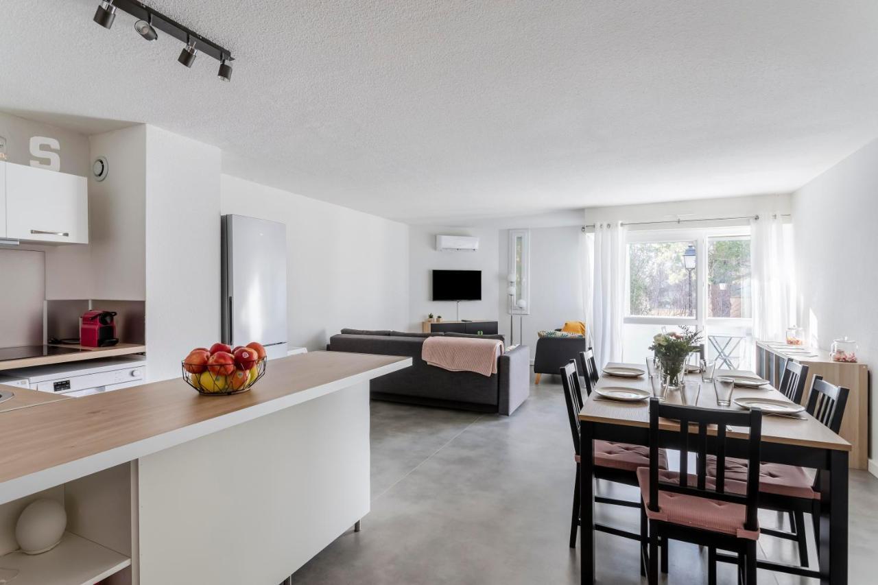 Le Roucas Apartment เลส์โบซ์-เดอ-โพรว็องซ์ ภายนอก รูปภาพ