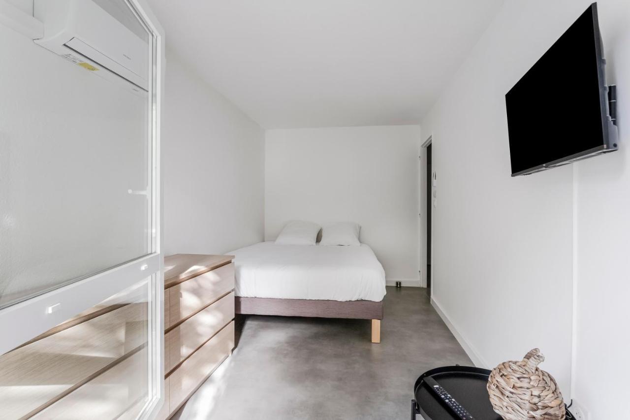 Le Roucas Apartment เลส์โบซ์-เดอ-โพรว็องซ์ ภายนอก รูปภาพ